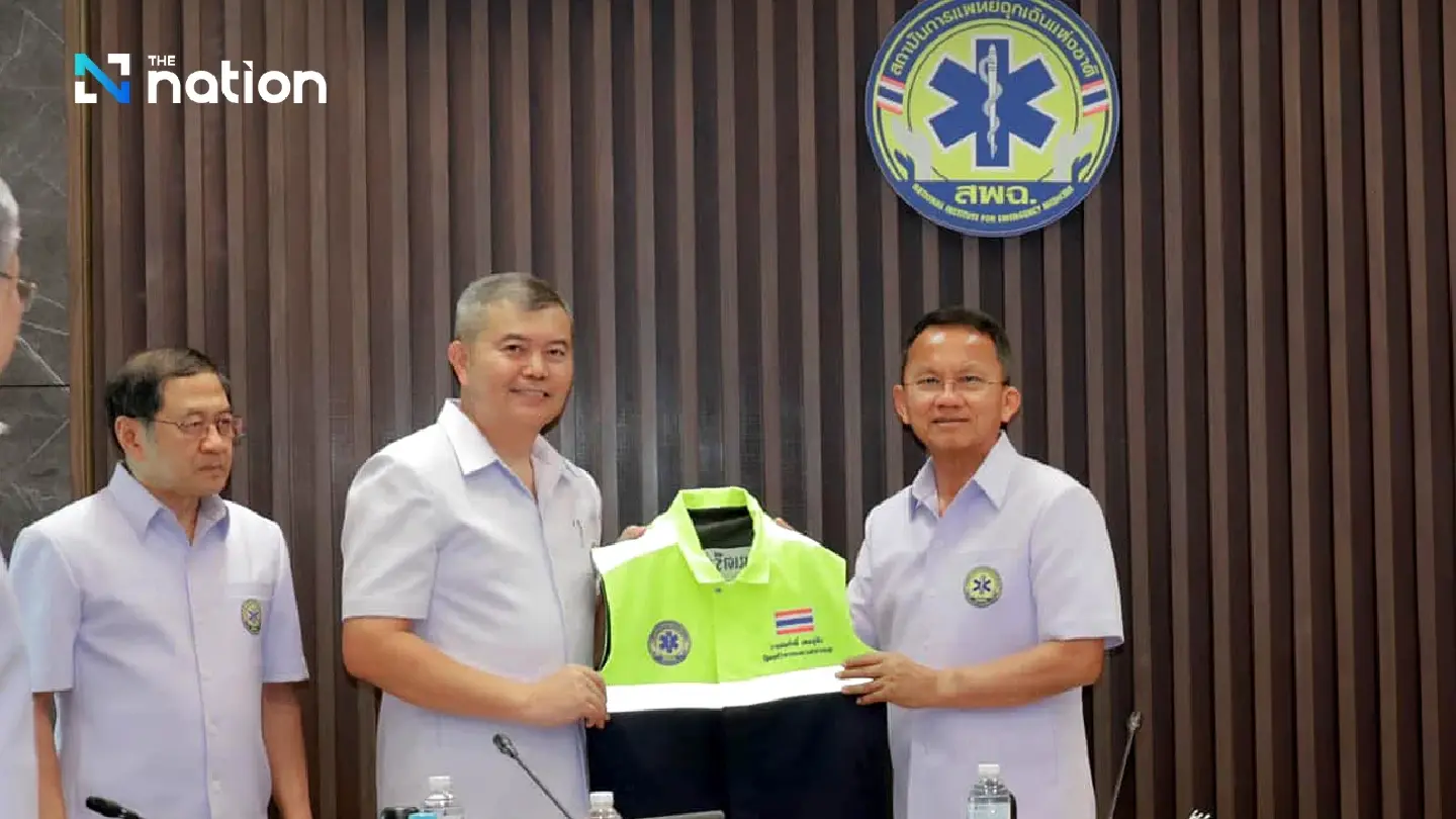 Somsak to seek budget from Cabinet for more emergency medical centres