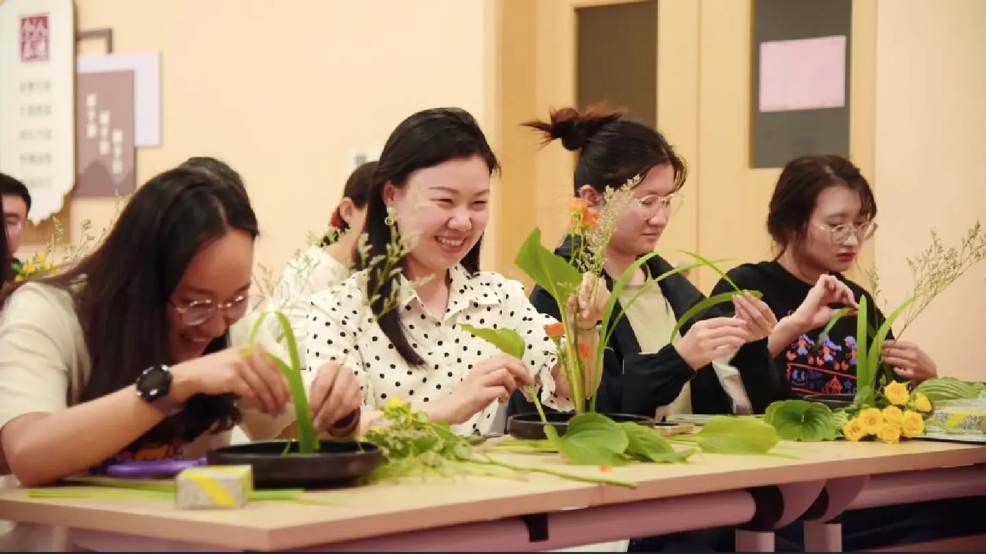 Night schools becoming popular in China Night schools becoming popular in China