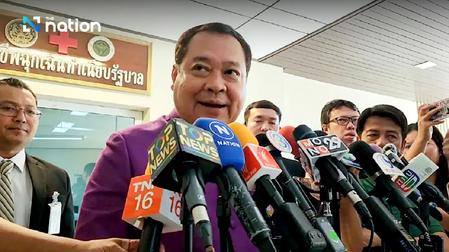 Justice minister ‘staying out’ of Thaksin’s lese majesty case Justice minister ‘staying out’ of Thaksin’s lese majesty case