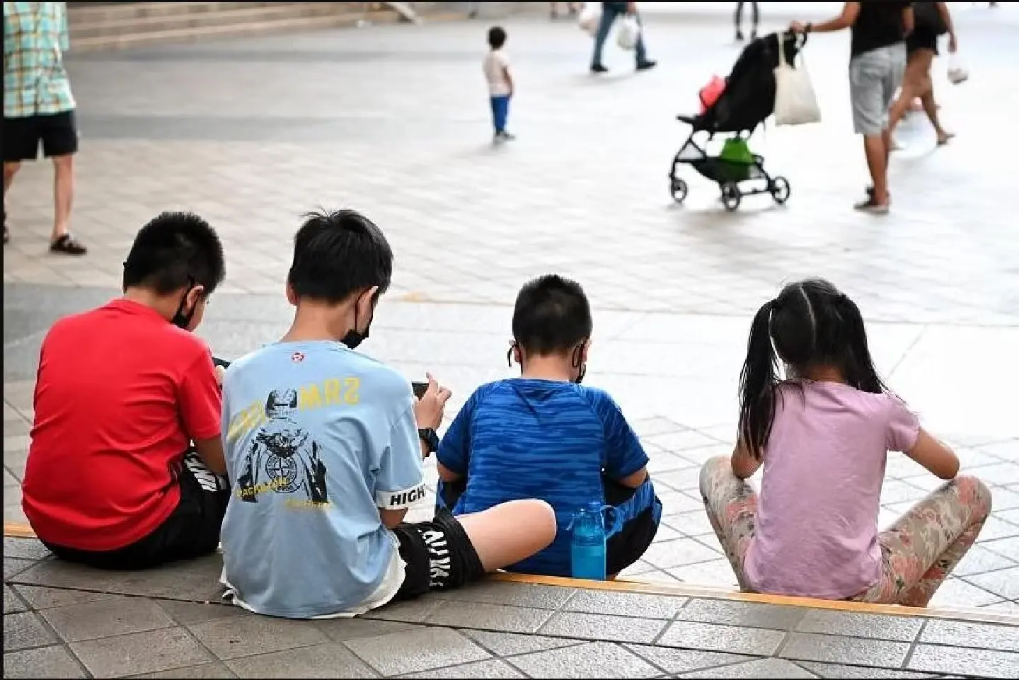 Singapore to implement measures to manage screen time and device use soon Singapore to implement measures to manage screen time and device use soon