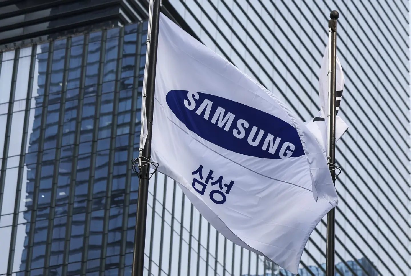 Samsung projects 15-fold surge in Q2 profit Samsung projects 15-fold surge in Q2 profit