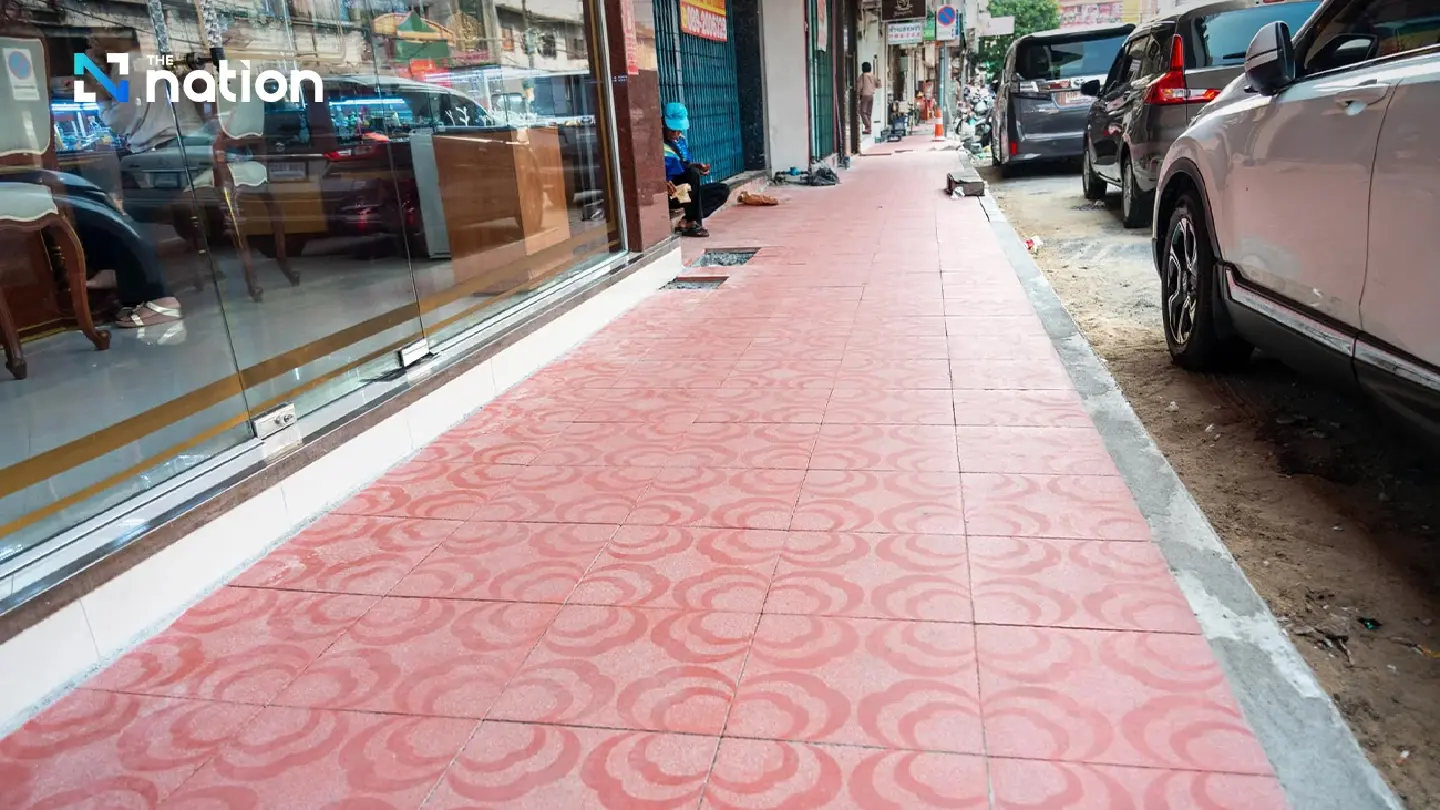 Bangkok’s Chinatown paved with flowers as new sidewalk blooms