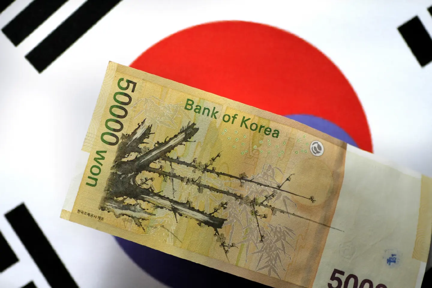 South Korea, Thailand launch first round of talks for trade deal