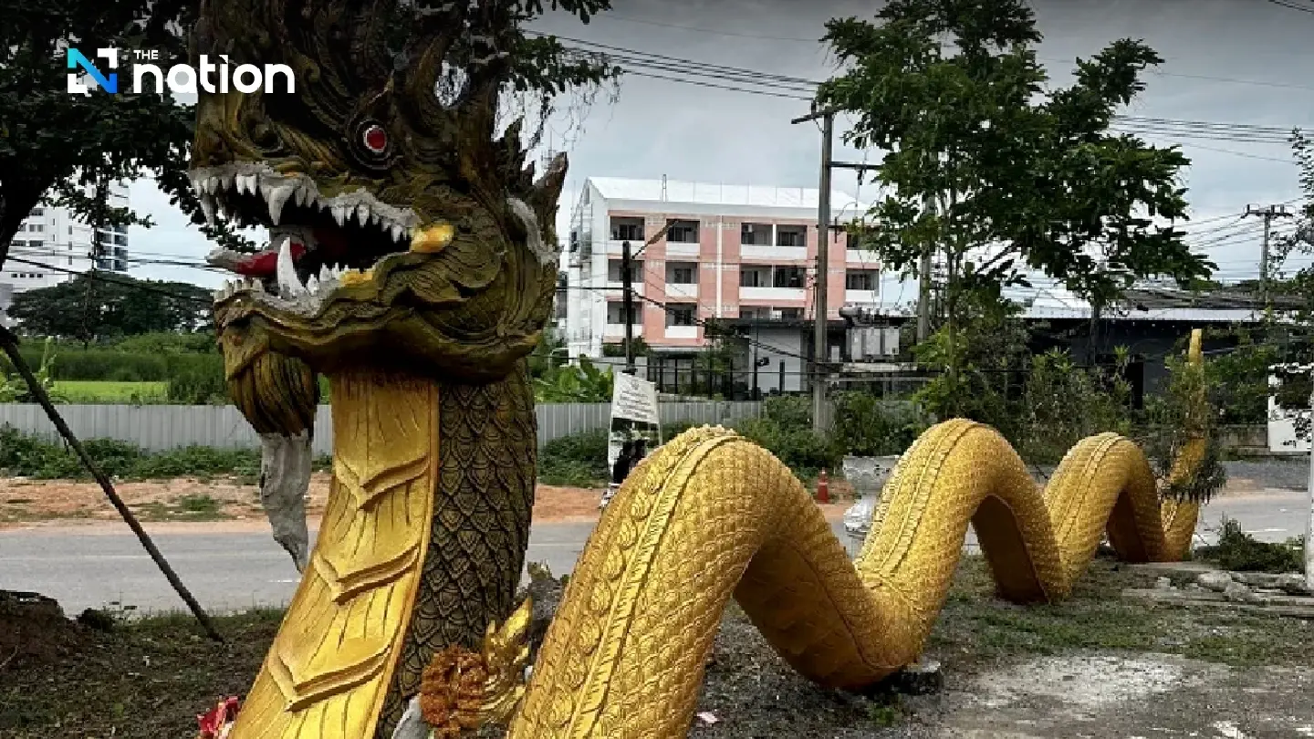 Giant golden Naga up for grabs in Khon Kaen Giant golden Naga up for grabs in Khon Kaen