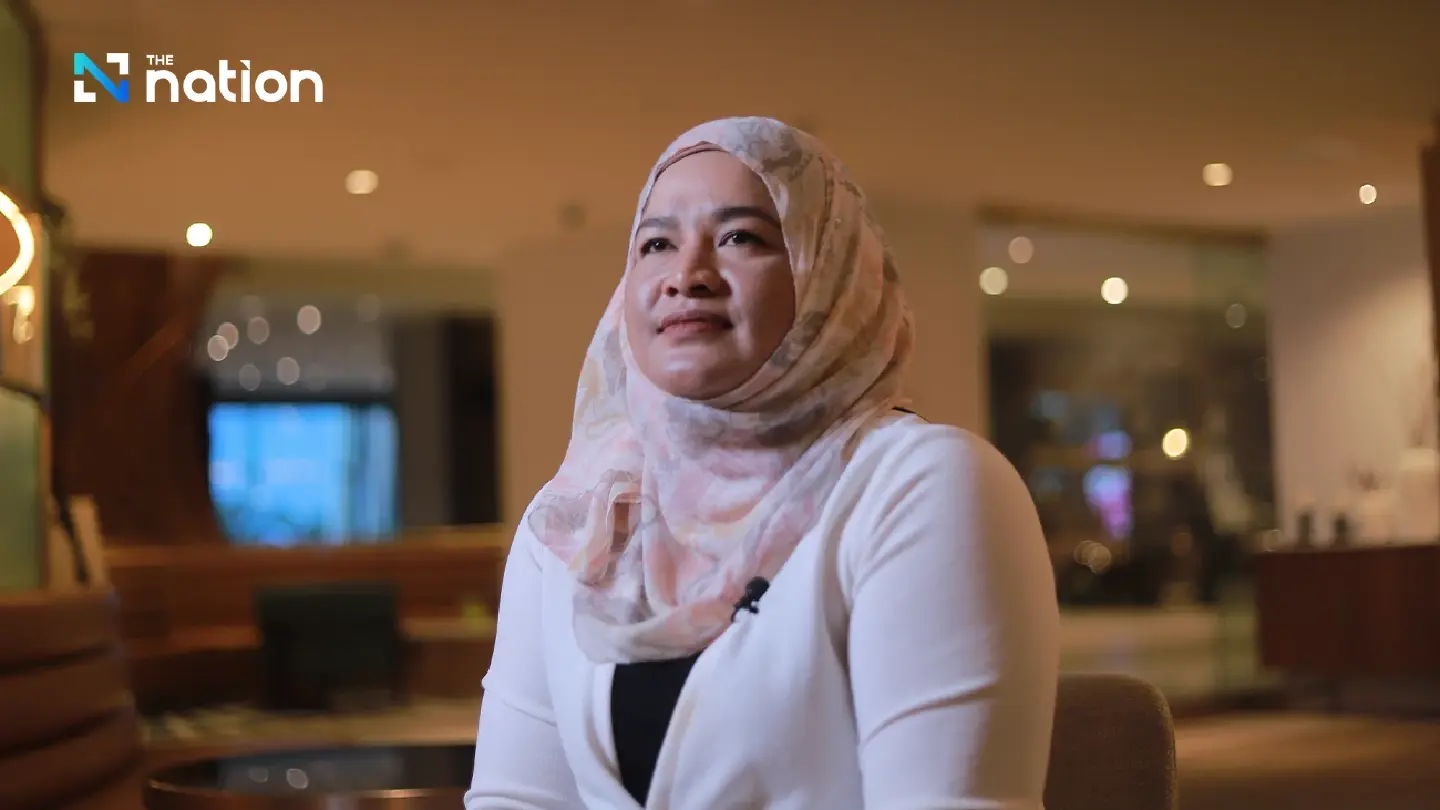 Amid the challenges, a Muslim woman stands up for peace