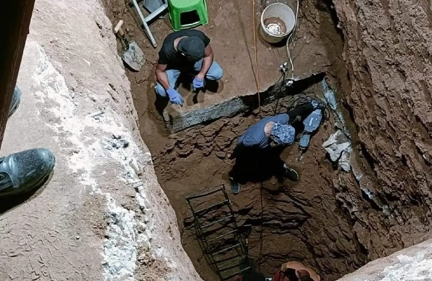 Philippines manhunt uncovers preacher's secret tunnels, rooms for victims