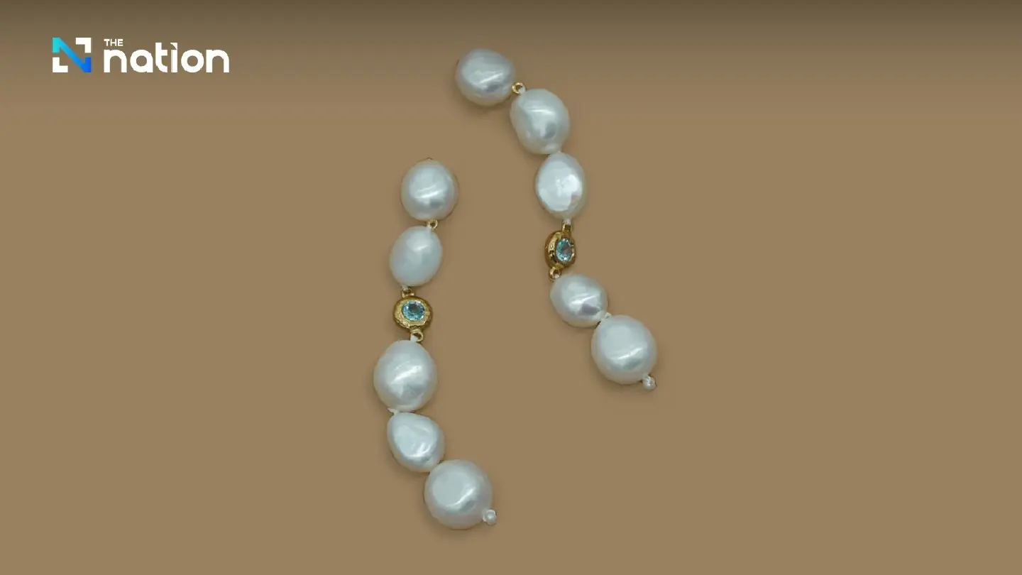 Perfect pearls in hues of blue