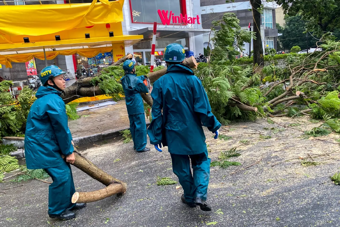 Typhoon Yagi leaves at least 4 dead and scores injured in Vietnam Typhoon Yagi leaves at least 4 dead and scores injured in Vietnam