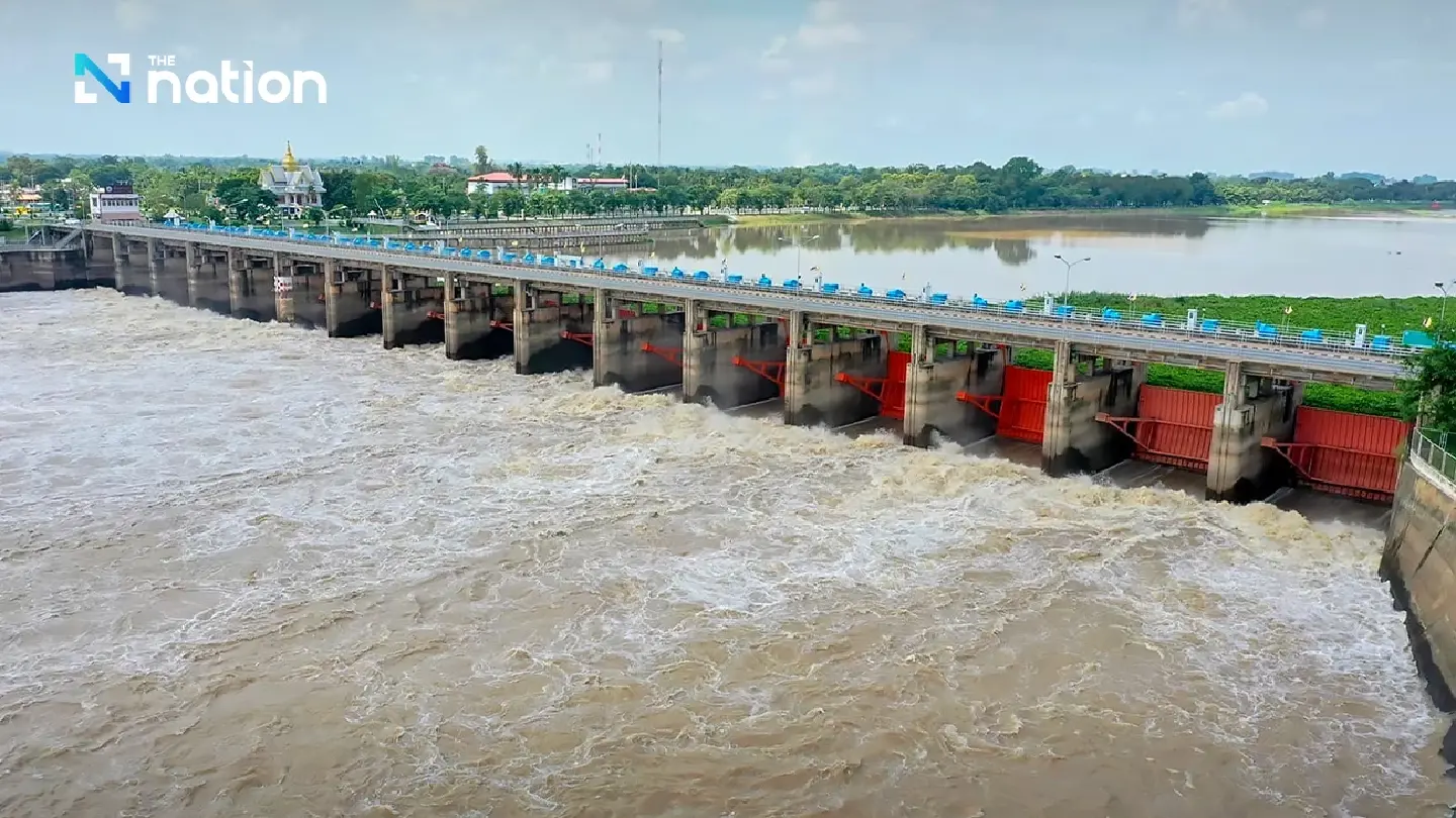 Bangkok and 10 provinces face flood threat as dam increases water discharge