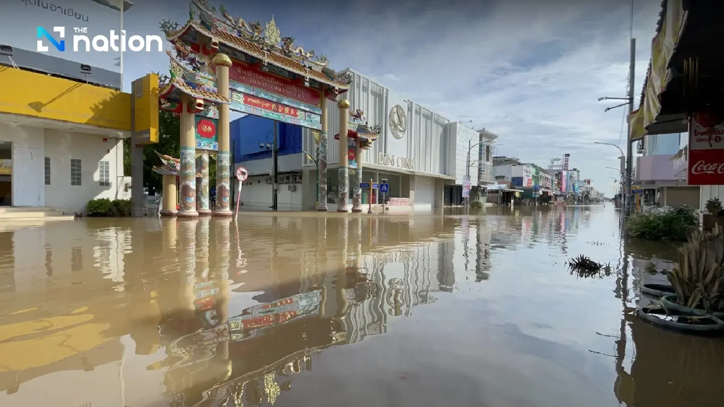 Barely a day after recovering, Nong Khai downtown is flooded again