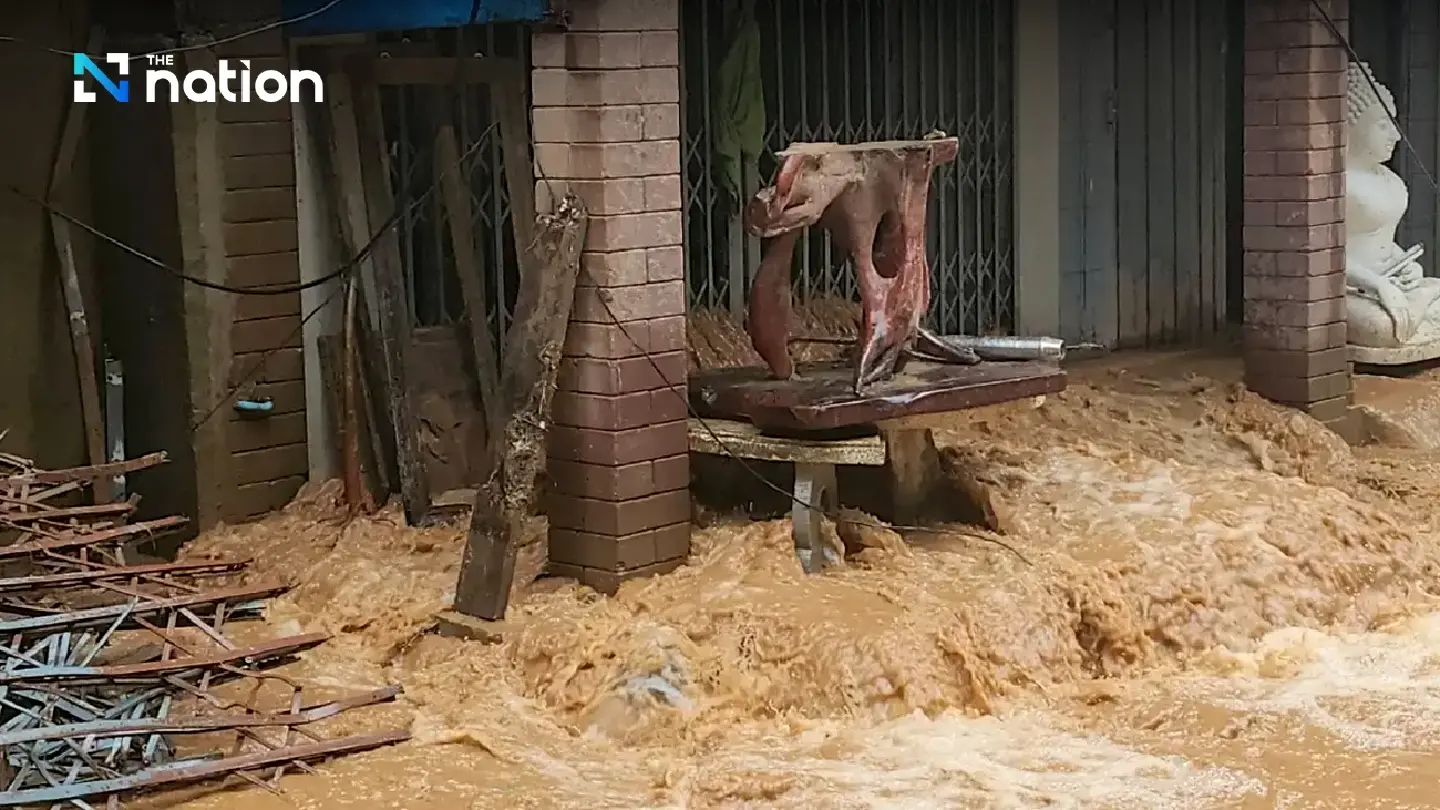 Mae Sai district flooded again as Sai River breaks its banks