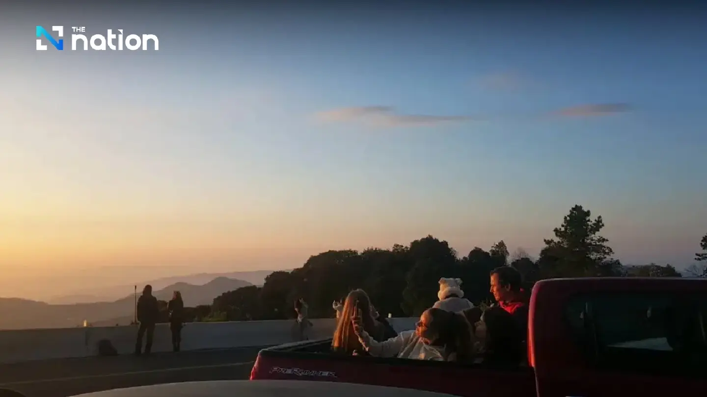 Thousands of visitors chill out at Doi Inthanon