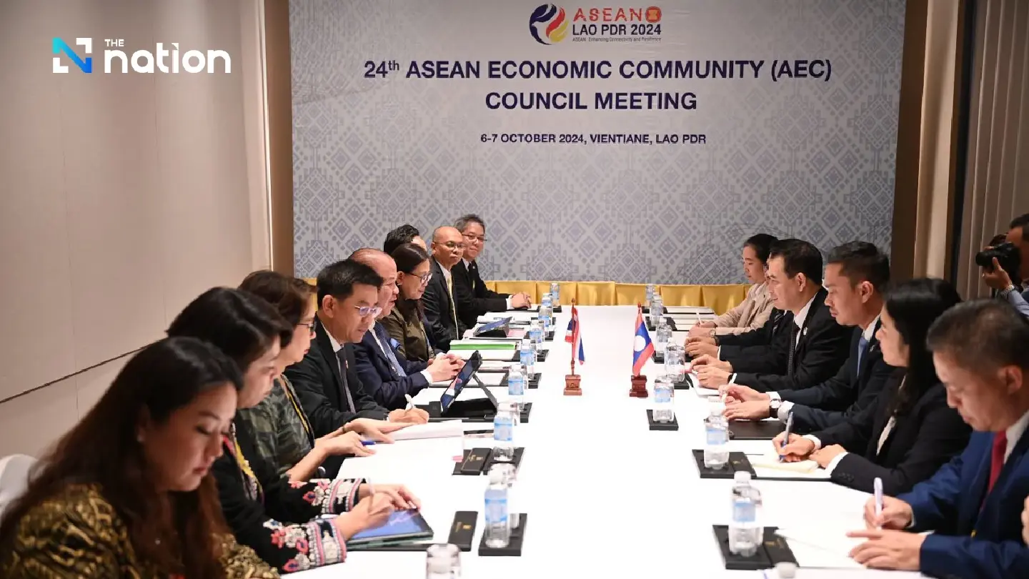 Thailand seeks Laos cooperation to boost exports to Vietnam, China