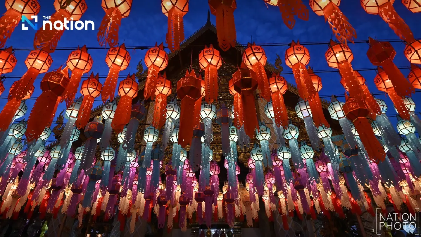 100,000 lanterns illuminate Lamphun temple