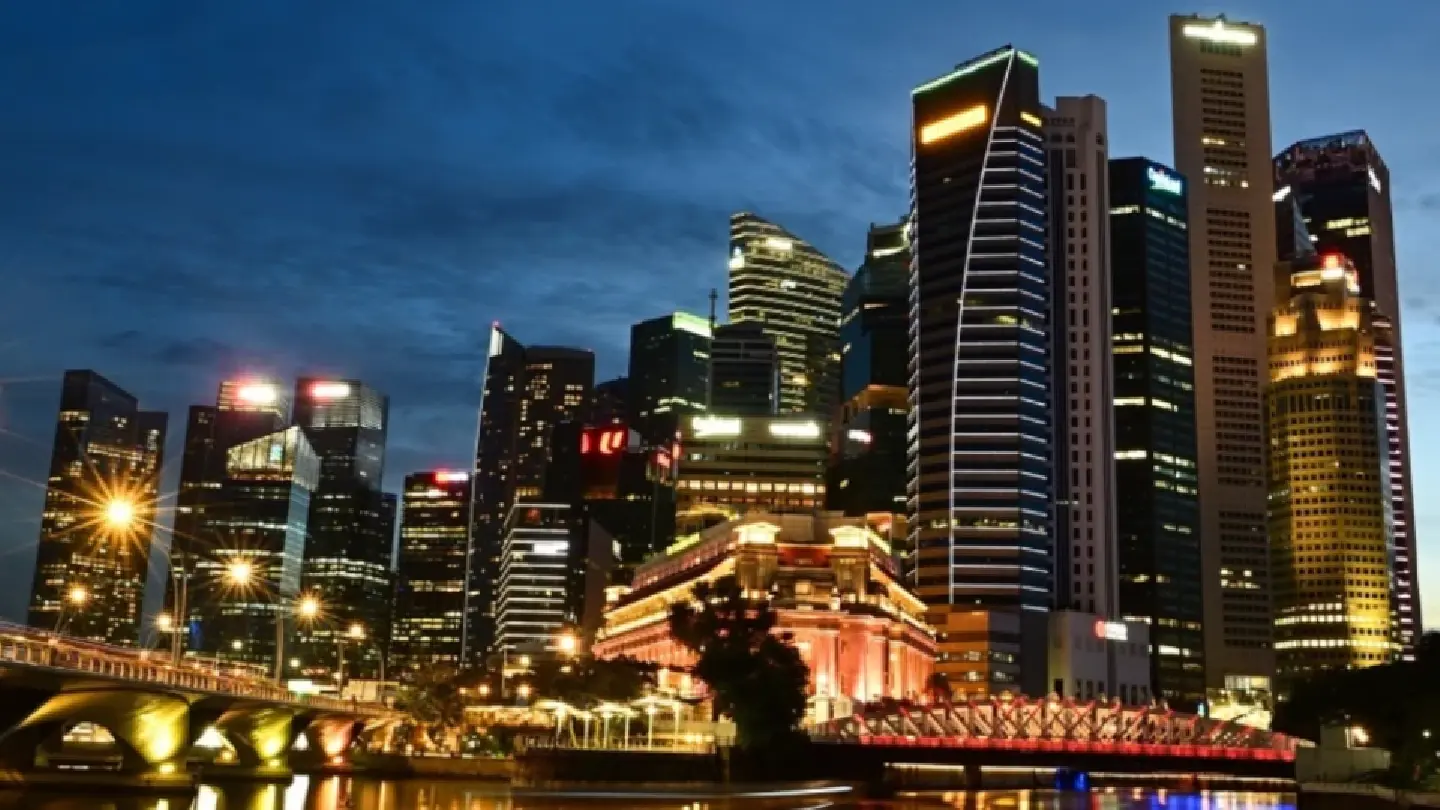 Perks for more Singapore businesses to reduce electricity use during peak periods Perks for more Singapore businesses to reduce electricity use during peak periods