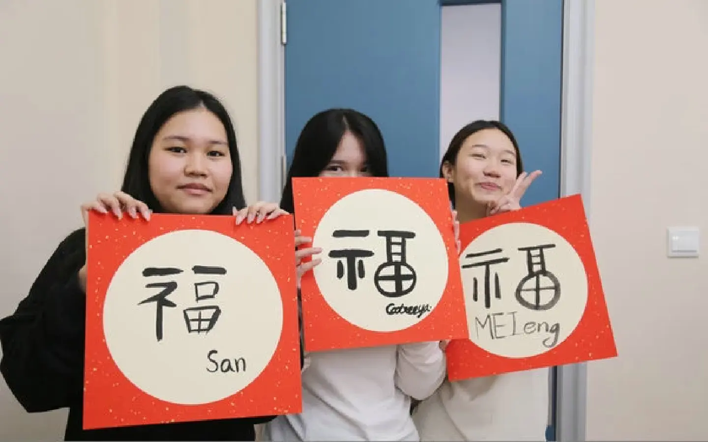Thai and Chinese youths discover shared heritage