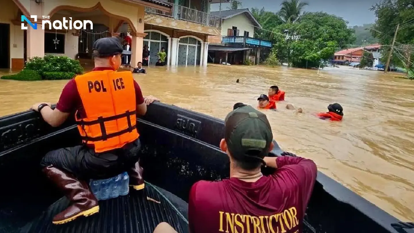 Police join multi-agency response to flooding in South Thailand Police join multi-agency response to flooding in South Thailand
