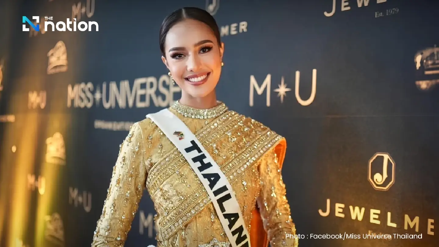 Thai beauty stuns in traditional Siripattara Siwalai costume Thai beauty stuns in traditional Siripattara Siwalai costume