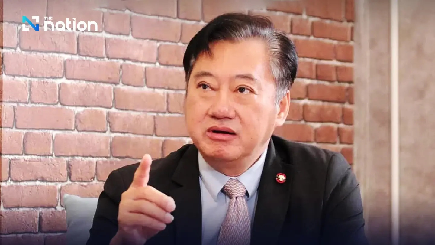 Ex-senator’s 3rd plea: Return 924 rai in Pathum Thani to temple