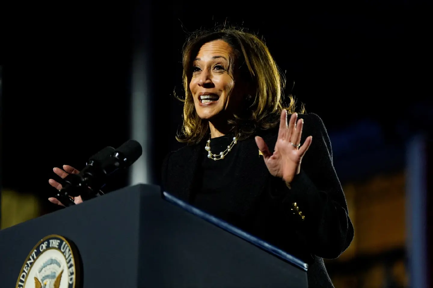 Harris and Trump make final campaign push in Pennsylvania before Election Day Harris and Trump make final campaign push in Pennsylvania before Election Day