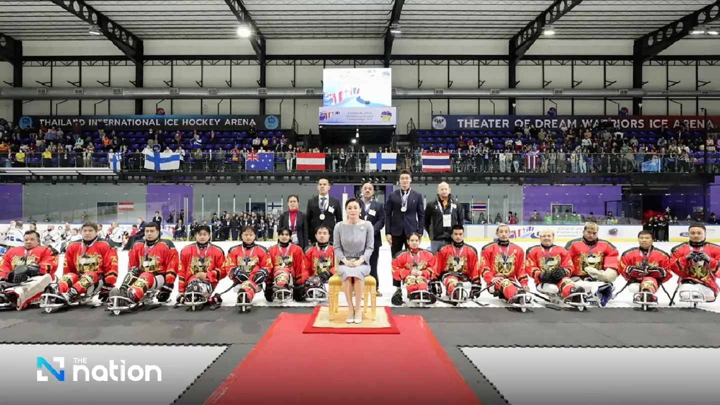 Queen presides over final of World Para Ice Hockey Championship Queen presides over final of World Para Ice Hockey Championship