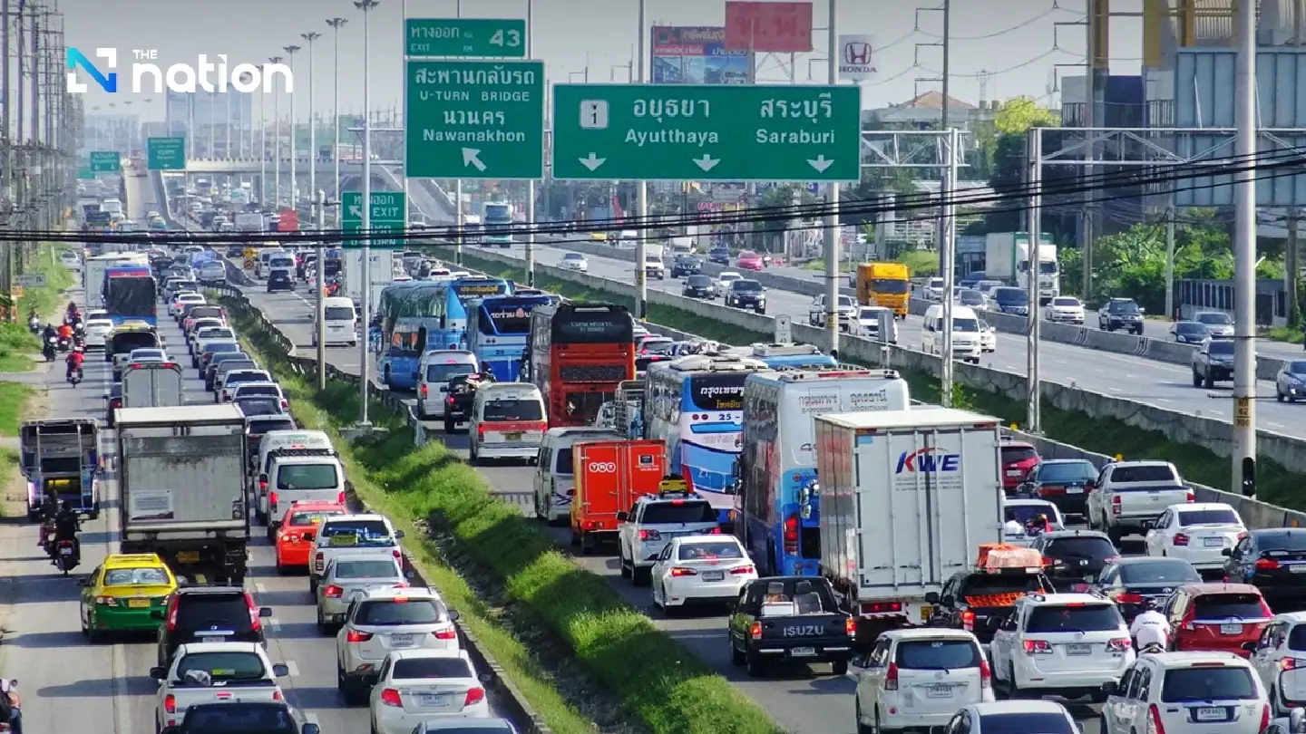 Highway packed with vehicles heading north for New Year exodus Highway packed with vehicles heading north for New Year exodus