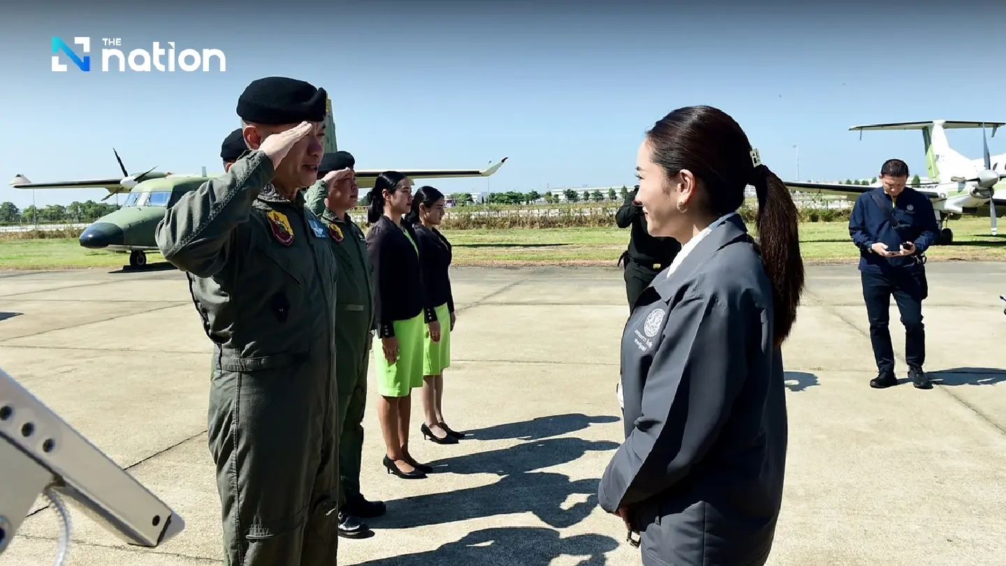 Paetongtarn visits flood-hit South to oversee relief operations Paetongtarn visits flood-hit South to oversee relief operations