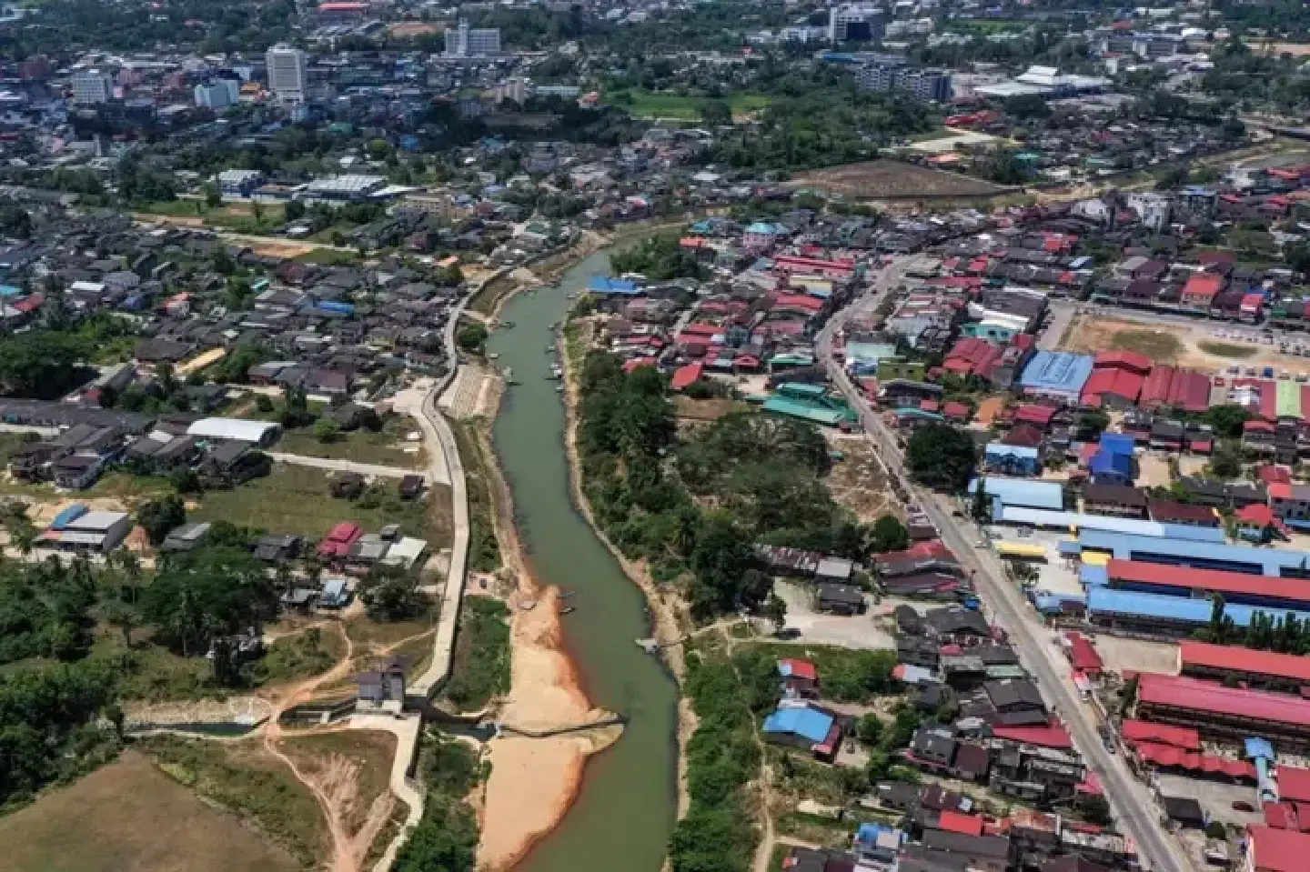 Thailand respects Malaysia's decision to close illegal border bases