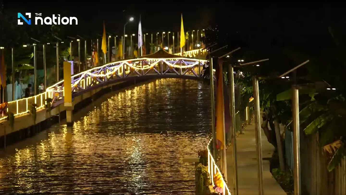 MEA lights up Khlong Prem Prachakorn for the holiday season MEA lights up Khlong Prem Prachakorn for the holiday season