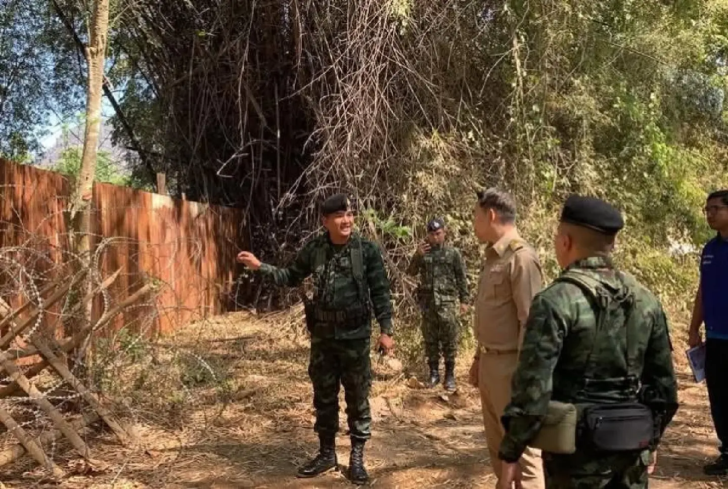 Thailand secures Thai-Myanmar border with barbed wire