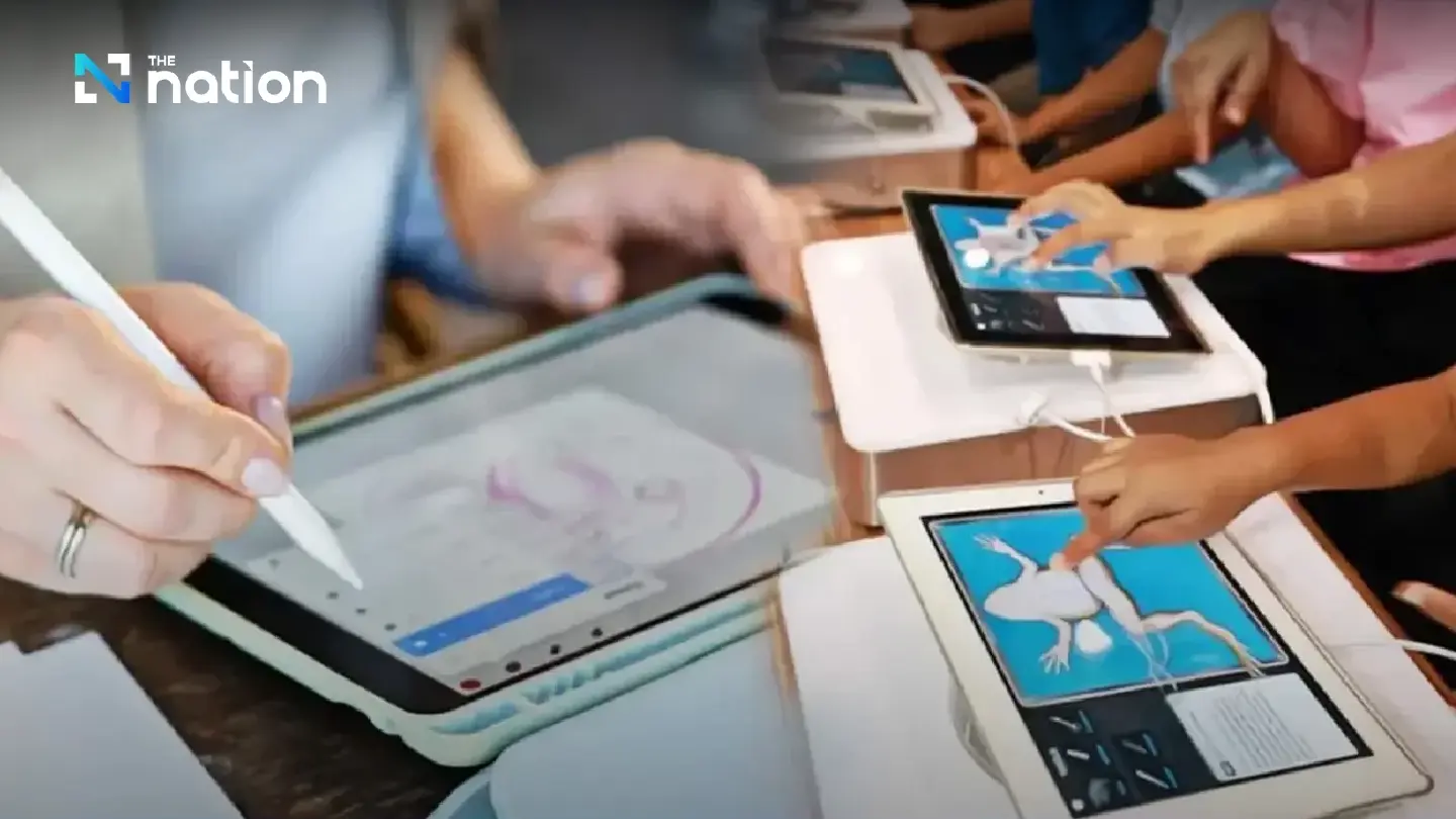 600,000 senior high school students to receive free tablets in June 600,000 senior high school students to receive free tablets in June
