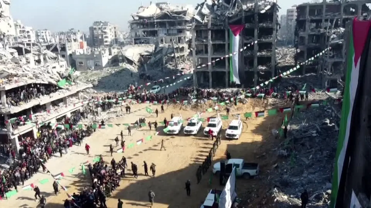 Hamas started freeing five Thai captives on Thursday