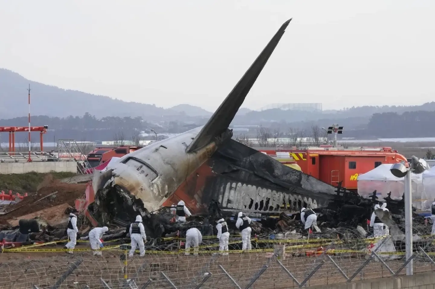 Black boxes from South Korea plane crash failed to record final 4 minutes