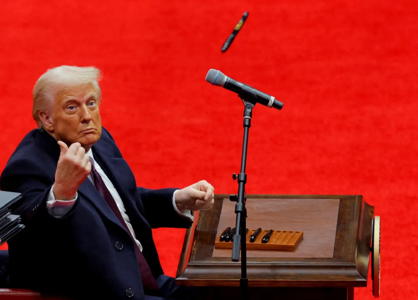 Trump says 25% tariffs on Canada and Mexico coming on Feb 1 Trump says 25% tariffs on Canada and Mexico coming on Feb 1