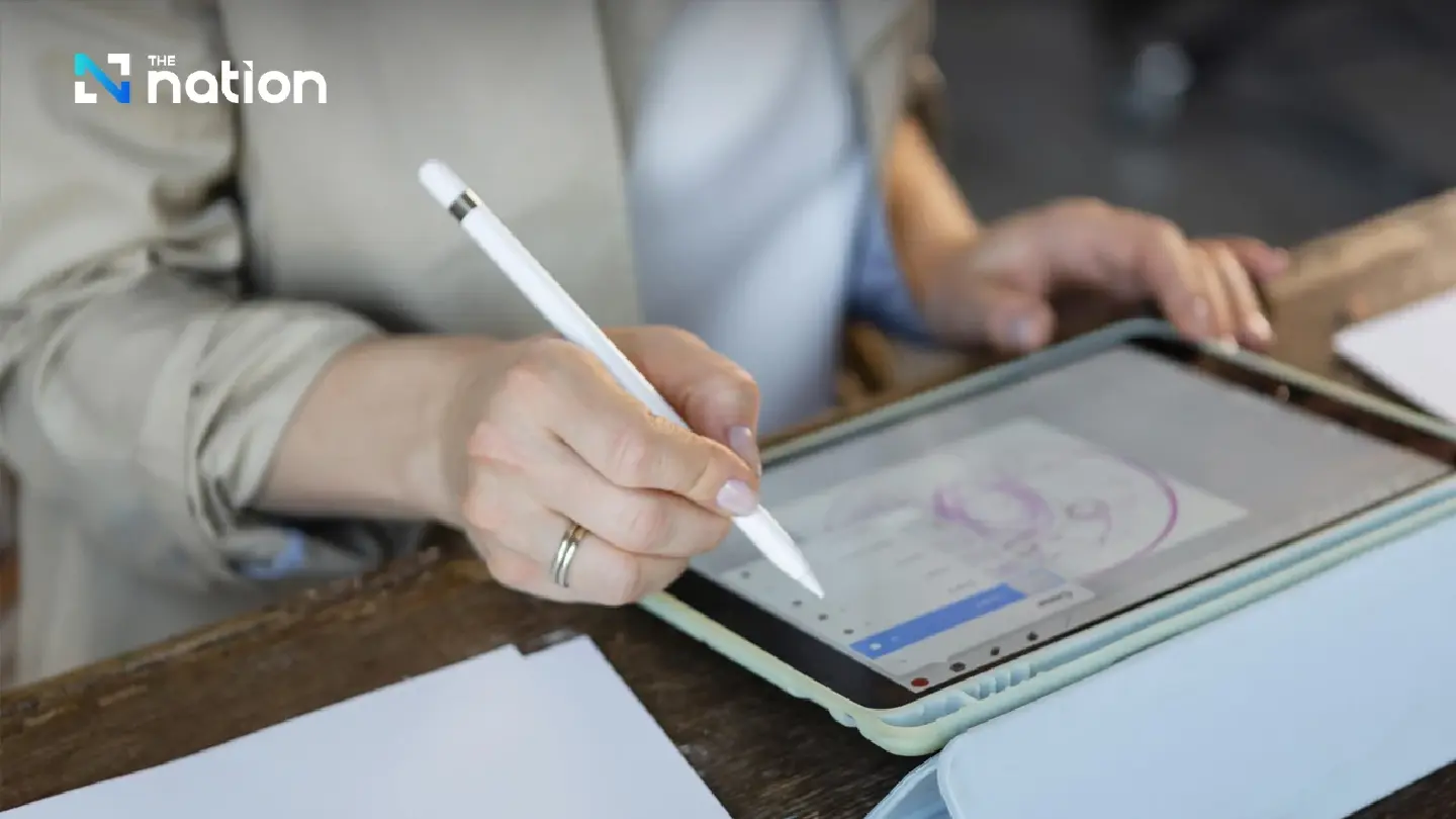 A 29-billion-baht budget was approved to distribute tablets and laptops to students A 29-billion-baht budget was approved to distribute tablets and laptops to students