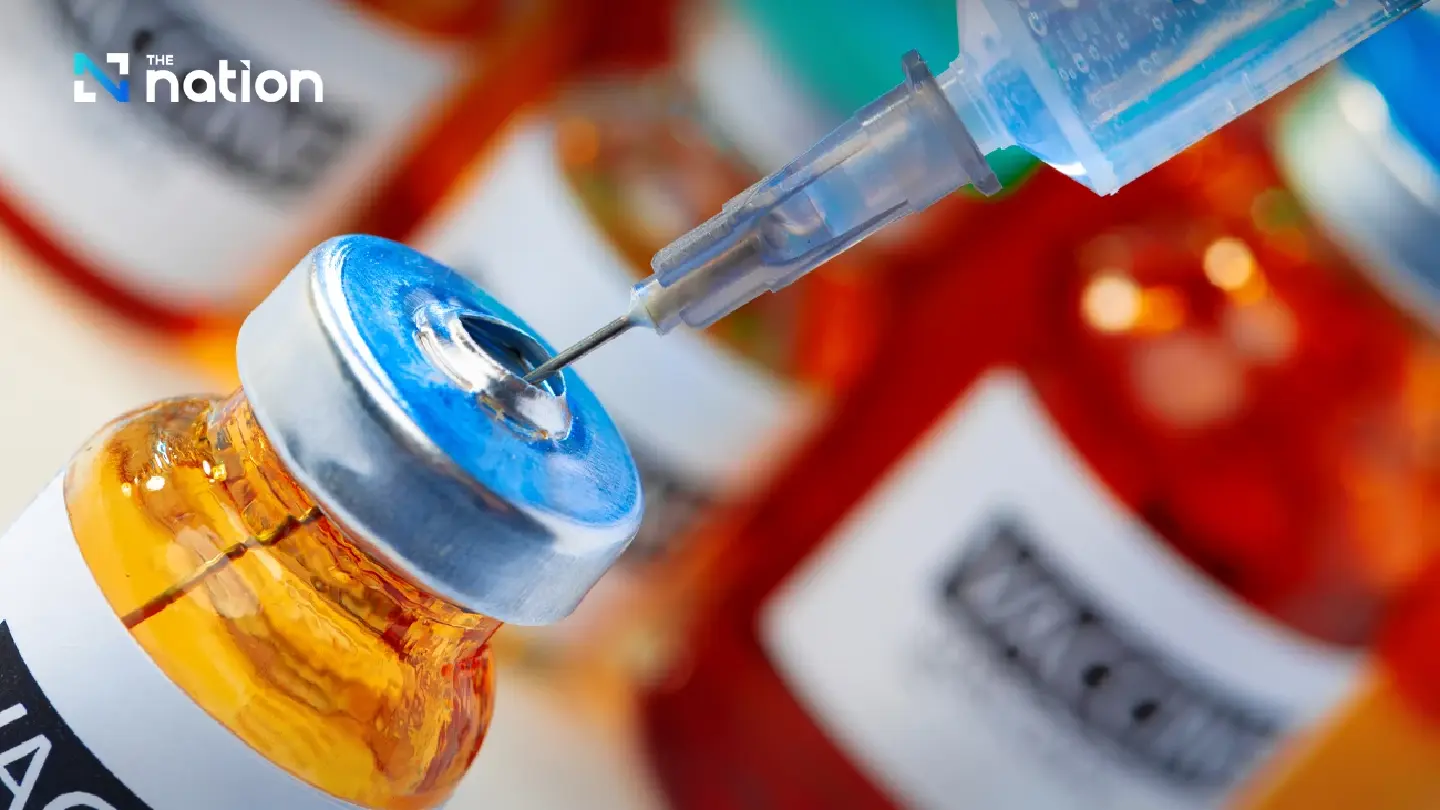 Thailand to produce 100,000-400,000 doses of avian flu vaccine yearly Thailand to produce 100,000-400,000 doses of avian flu vaccine yearly