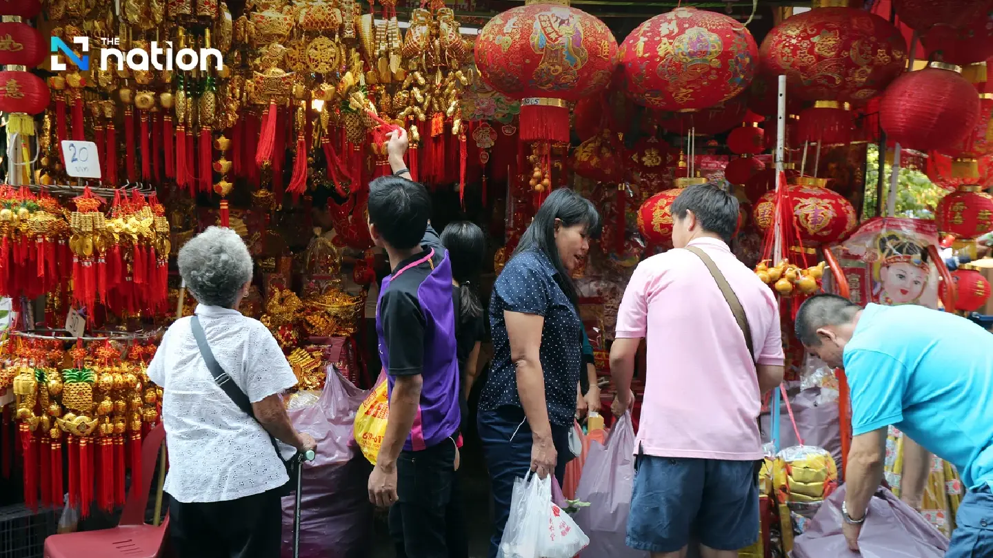 Thai banks load cash for expected Chinese New Year rush