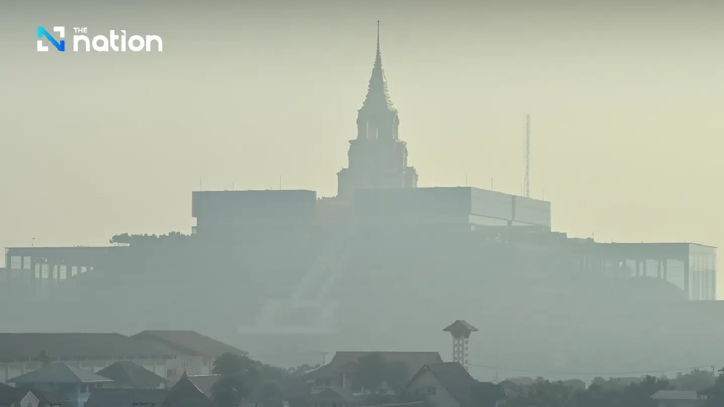 Bangkokians urged to stay indoors until Friday amid rising pollution Bangkokians urged to stay indoors until Friday amid rising pollution