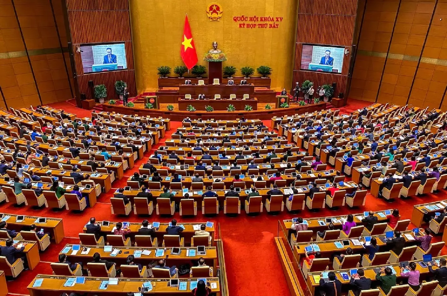 Vietnam parliament approves plan for leaner government Vietnam parliament approves plan for leaner government