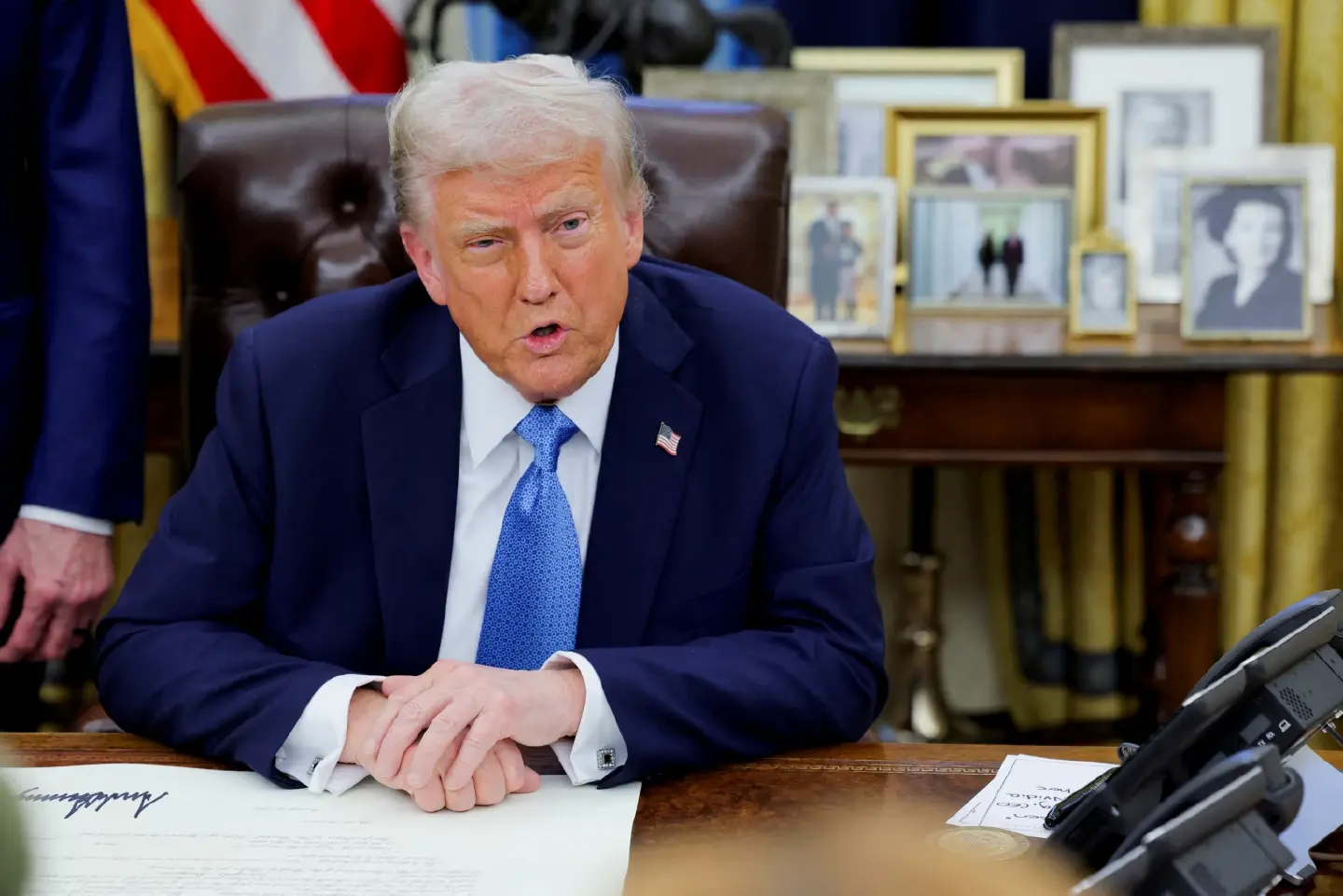 Trump pauses tariffs on Canada, Mexico as they pledge border crackdown