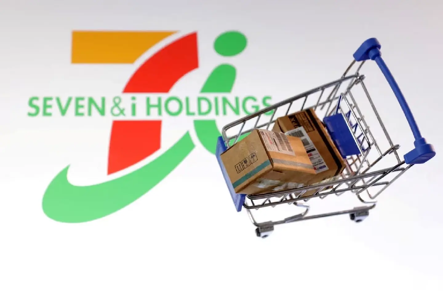 Family behind Japan's Seven & i pulls $58 billion buyout bid, shares dive Family behind Japan's Seven & i pulls $58 billion buyout bid, shares dive