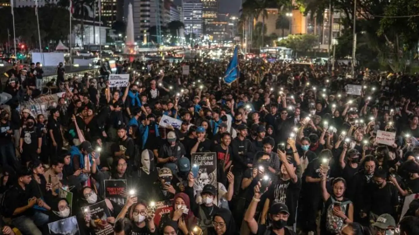 Growing dissent puts Indonesian President Prabowo’s leadership to test