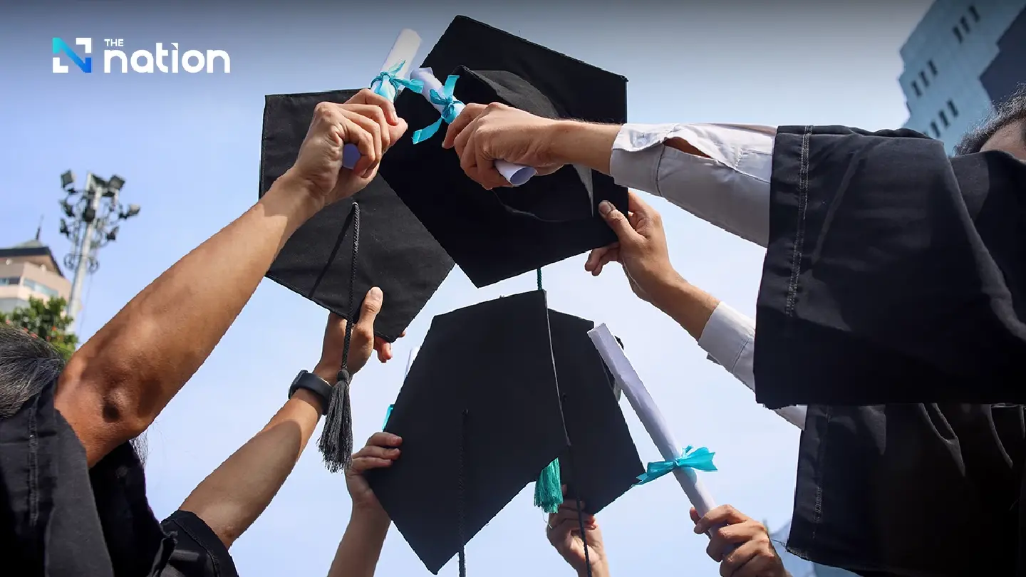 Academics dismiss concerns over Chinese students taking Thai jobs Academics dismiss concerns over Chinese students taking Thai jobs