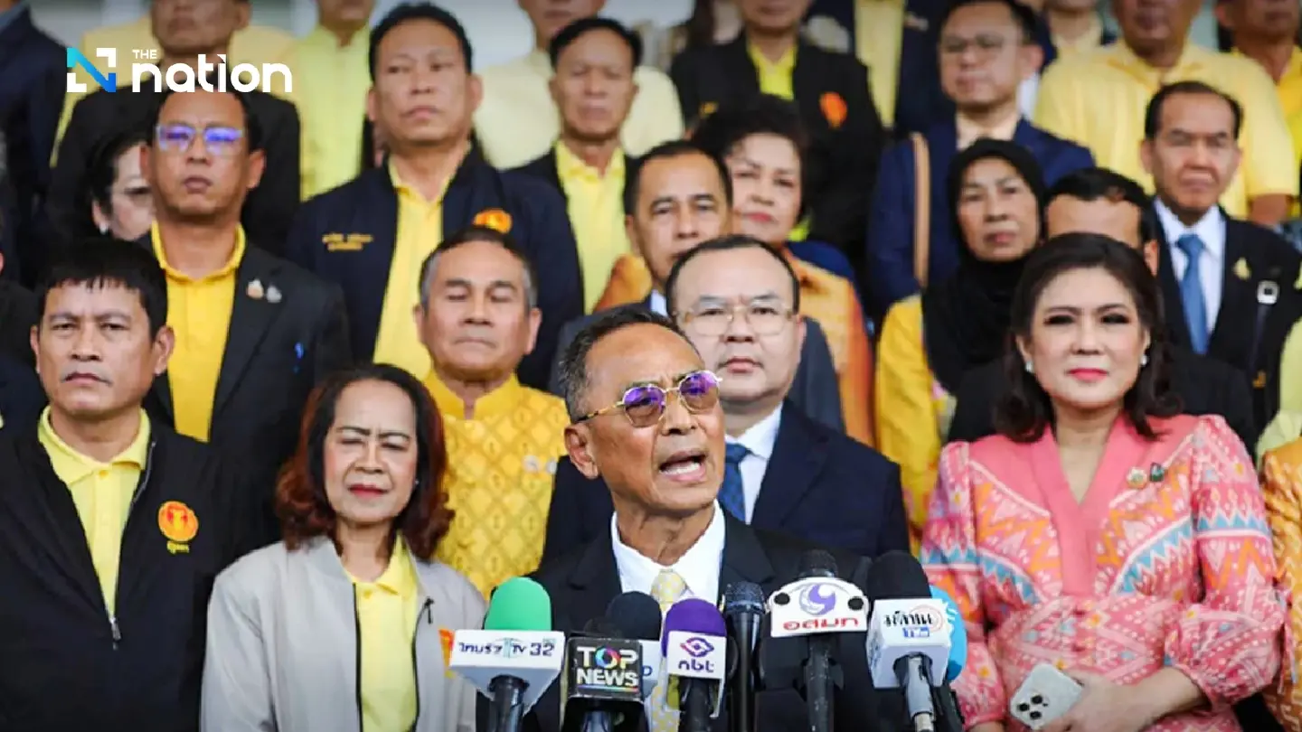 105 senators file complaint against Tawee, DSI chief with NACC 105 senators file complaint against Tawee, DSI chief with NACC