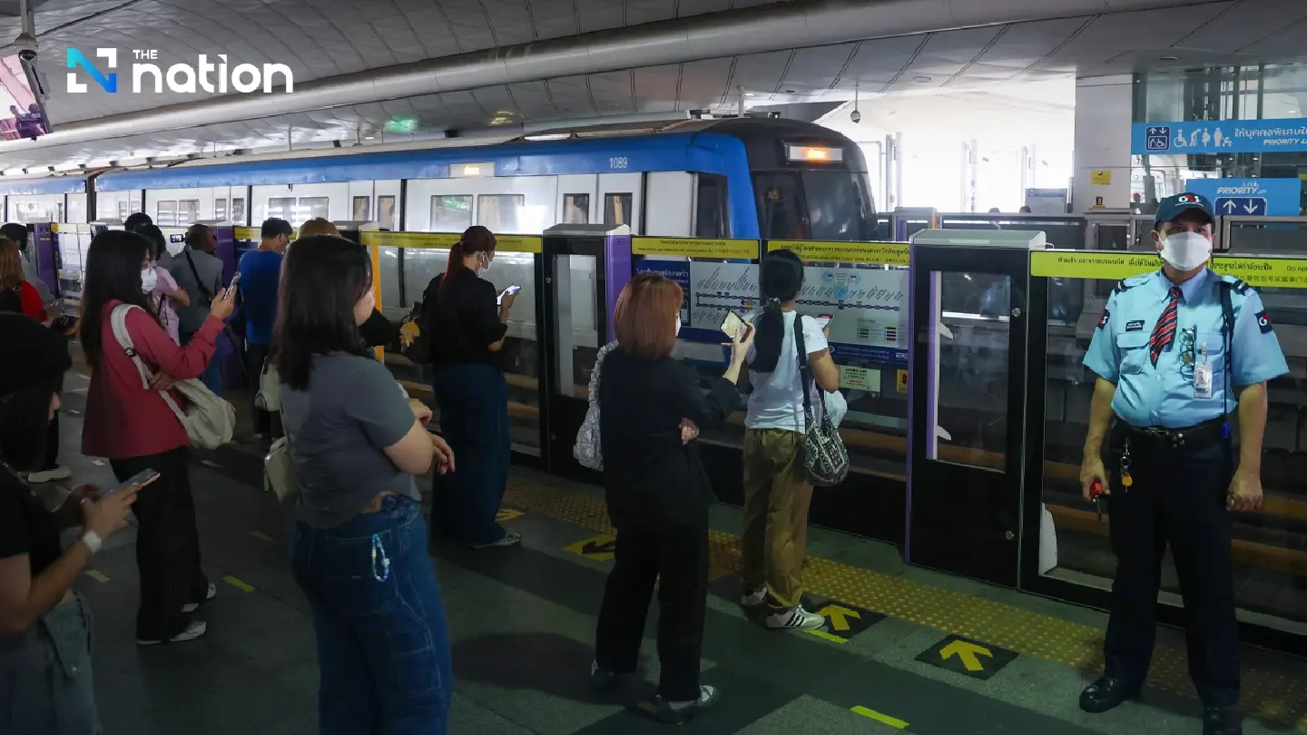 Subway Services Resume Post-Quake, Bar Two Lines Awaiting Safety Checks Subway Services Resume Post-Quake, Bar Two Lines Awaiting Safety Checks