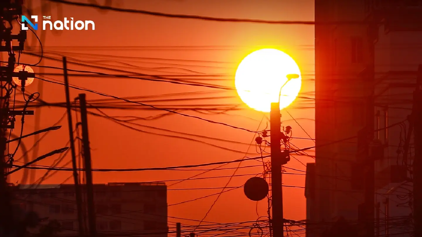 Hot day and isolated thundershowers forecast for upper Thailand Hot day and isolated thundershowers forecast for upper Thailand