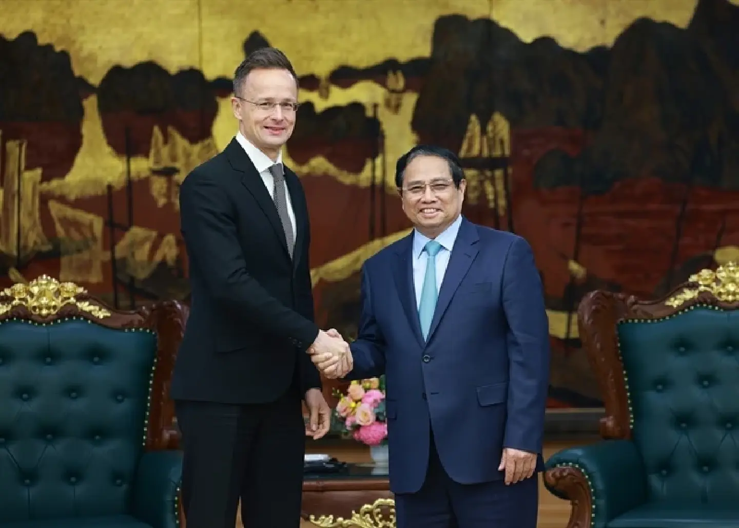 Hungary to train 1,000 Vietnamese specialists for first nuke plant