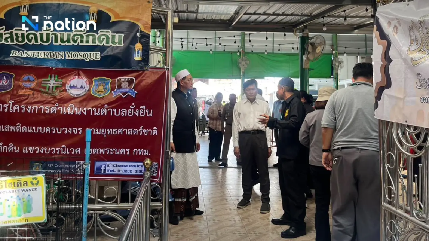 Bangkok Deputy Governor oversees operation in Phra Nakhon district Bangkok Deputy Governor oversees operation in Phra Nakhon district