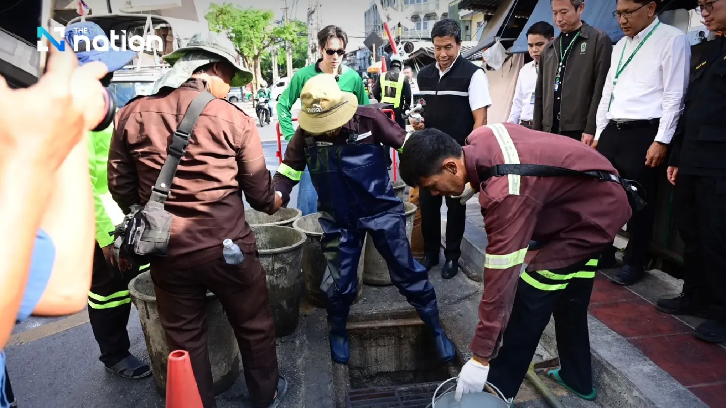 Bangkok Governor Oversees Anti-Grease Blockage Operation, Citywide Drainage Clean-Up Aiming for May 2025 Completion Bangkok Governor Oversees Anti-Grease Blockage Operation, Citywide Drainage Clean-Up Aiming for May 2025 Completion