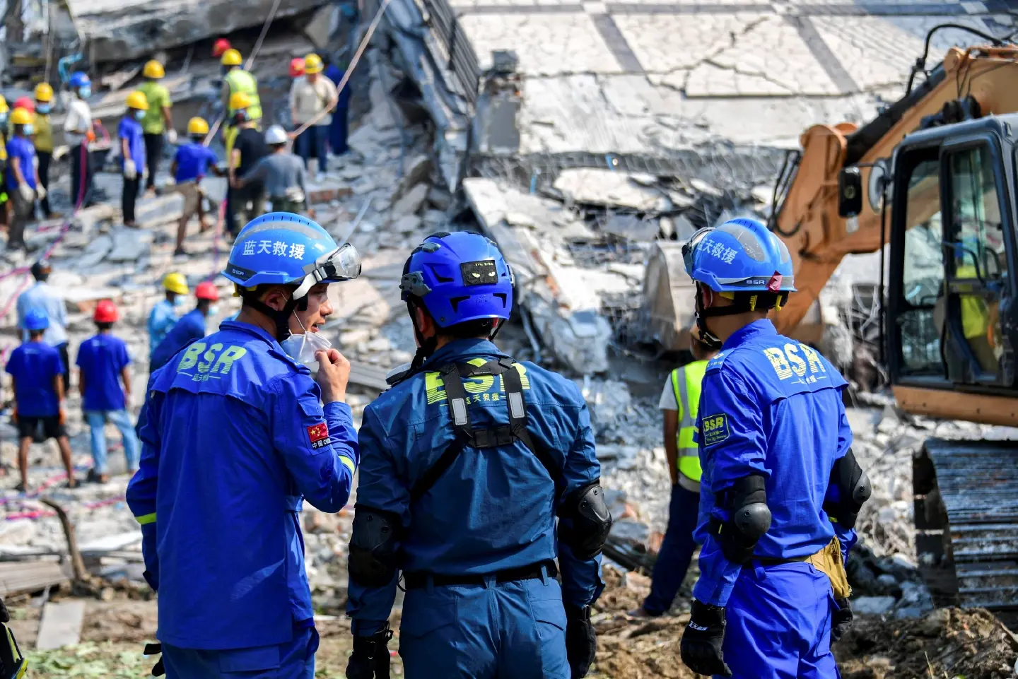 Myanmar faces humanitarian crisis after quake, IFRC says